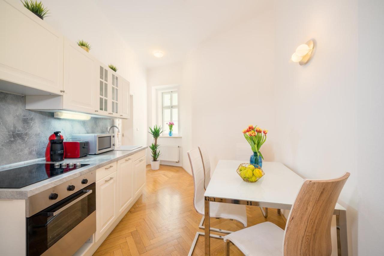 Old Town Square Premium Apart Otel 4*